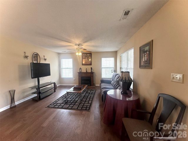 243 6th Street, Belmont, NC 28012