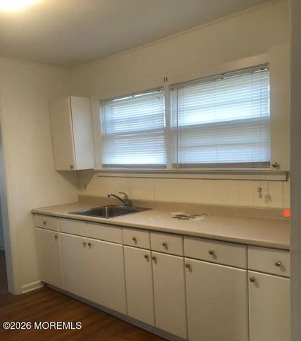 2130 Schoeberlein Avenue, Toms River, NJ 08753