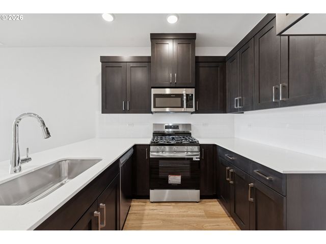 3553 Sw 209th Ave, Hillsboro, OR 97123