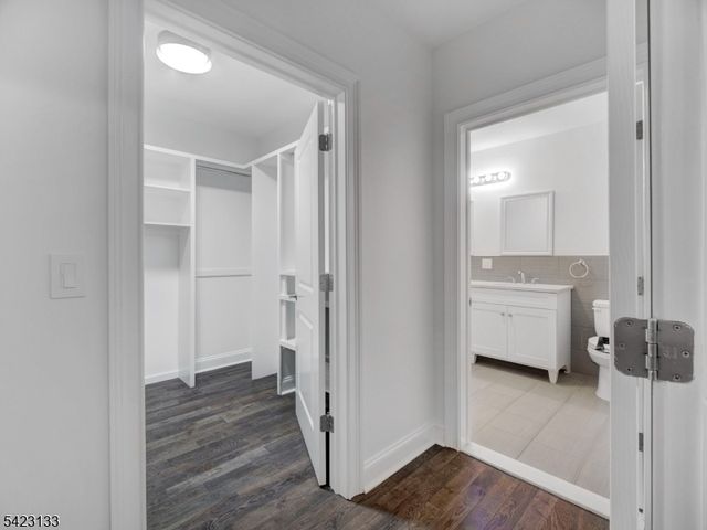 90 Clinton Ave 204, Newark City, NJ 07114
