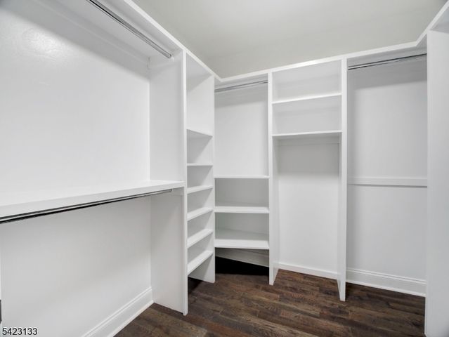 90 Clinton Ave 204, Newark City, NJ 07114