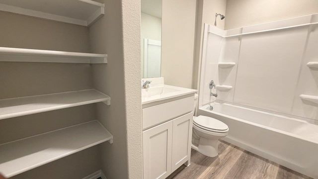 556 ARROYO Drive, Cleburne, TX 76033