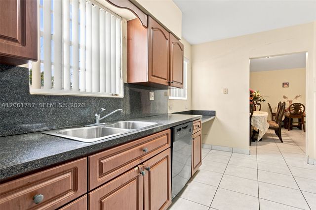 1760 NW 187th Ter, Miami Gardens, FL 33056