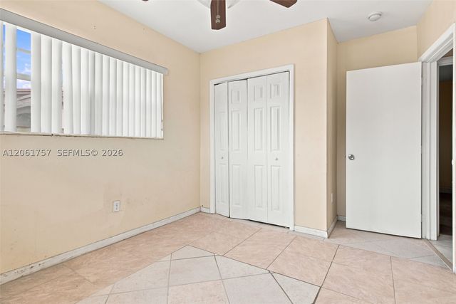 1760 NW 187th Ter, Miami Gardens, FL 33056