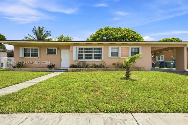 1760 NW 187th Ter, Miami Gardens, FL 33056