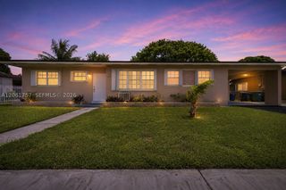 1760 NW 187th Ter, Miami Gardens, FL 33056
