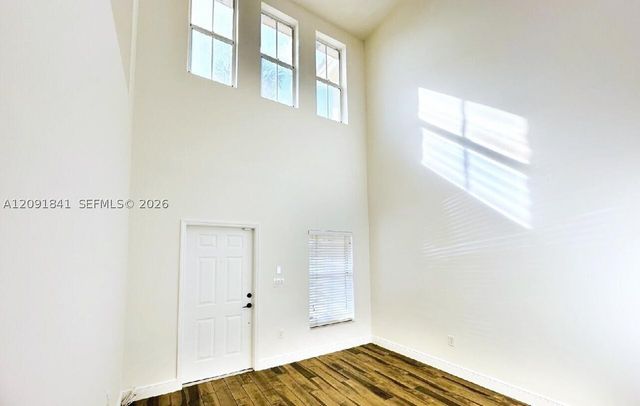 202 Riverwalk Cir, Sunrise, FL 33326
