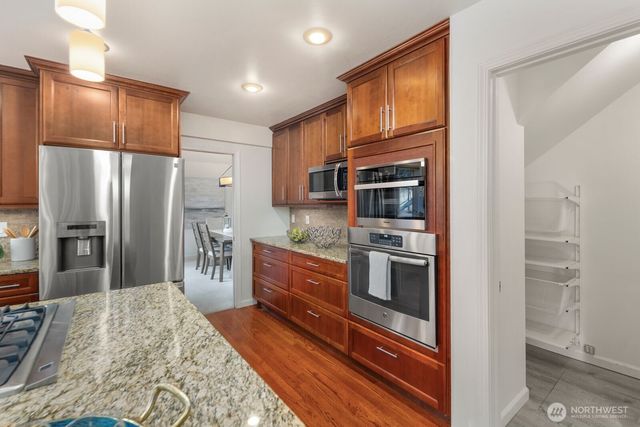 4510 66th Avenue W, University Place, WA 98466