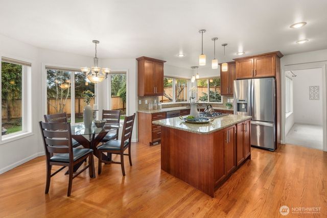 4510 66th Avenue W, University Place, WA 98466