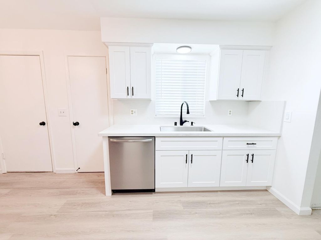 Image 3 of property listing at 1537 Gettysburg Avenue, Clovis, CA 93611