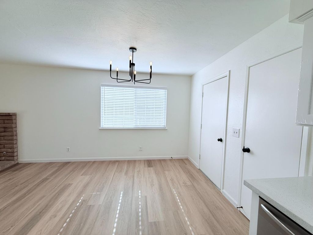 Image 6 of property listing at 1537 Gettysburg Avenue, Clovis, CA 93611