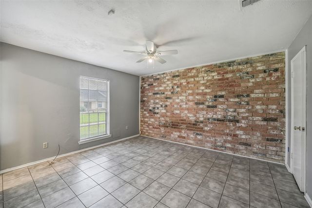 7265 Chasewood Drive, Houston, TX 77489