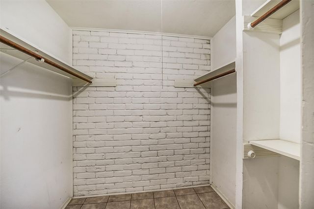 7265 Chasewood Drive, Houston, TX 77489