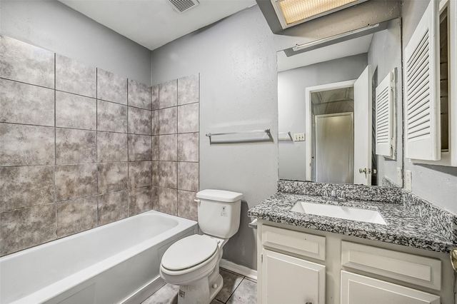 7265 Chasewood Drive, Houston, TX 77489