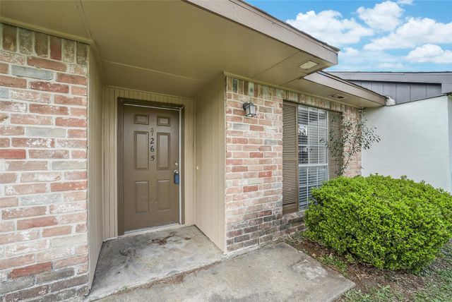 7265 Chasewood Drive, Houston, TX 77489
