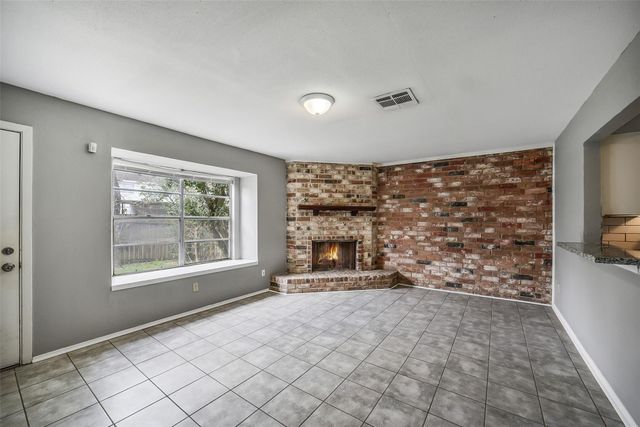 7265 Chasewood Drive, Houston, TX 77489