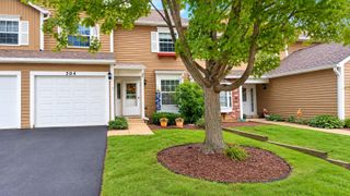 504 Ascot Lane, Streamwood, IL 60107