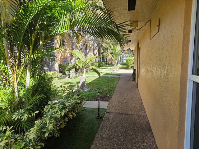 959 SE 2nd Avenue 239, Deerfield Beach, FL 33441