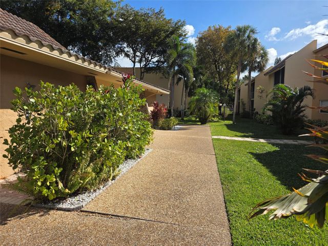 959 SE 2nd Avenue 239, Deerfield Beach, FL 33441