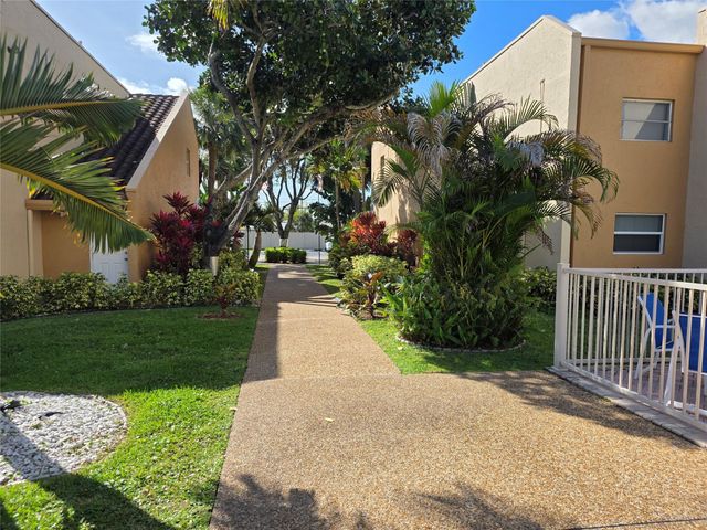 959 SE 2nd Avenue 239, Deerfield Beach, FL 33441