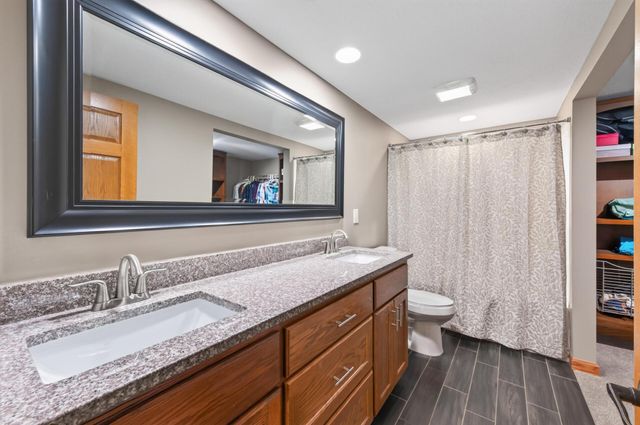 13608 Gladiola Street NW, Andover, MN 55304