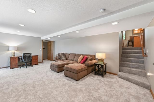 13608 Gladiola Street NW, Andover, MN 55304