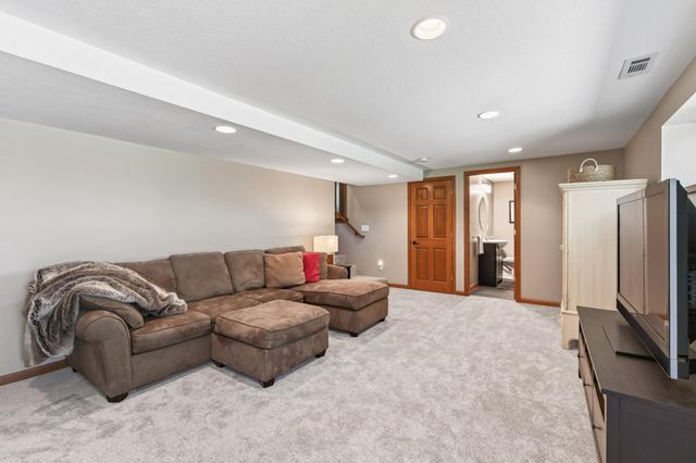 13608 Gladiola Street NW, Andover, MN 55304