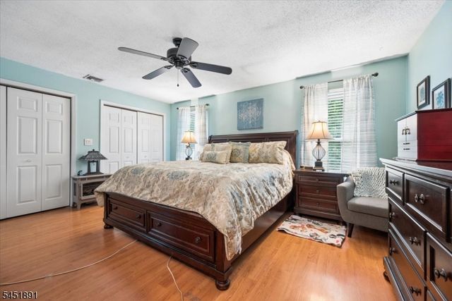 19 Mohawk Ave, Hopatcong Boro, NJ 07843