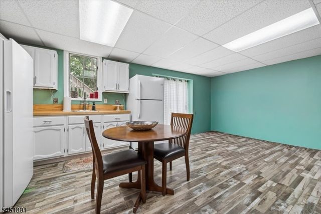 19 Mohawk Ave, Hopatcong Boro, NJ 07843