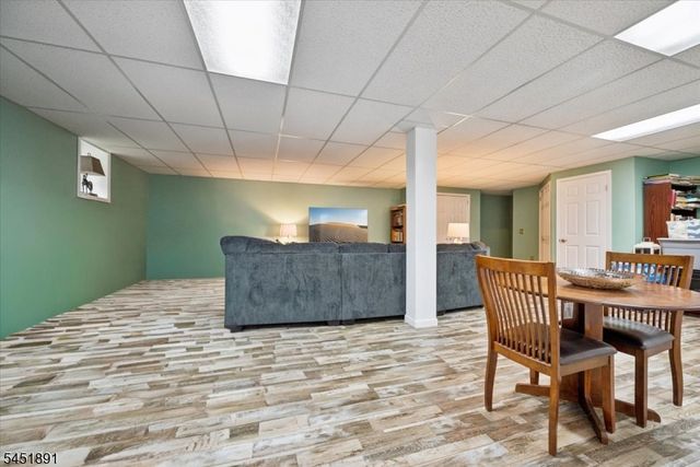 19 Mohawk Ave, Hopatcong Boro, NJ 07843