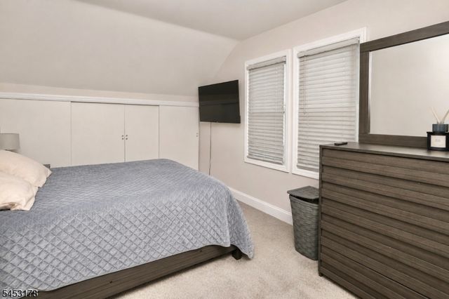 105 Main St, Linden City, NJ 07036
