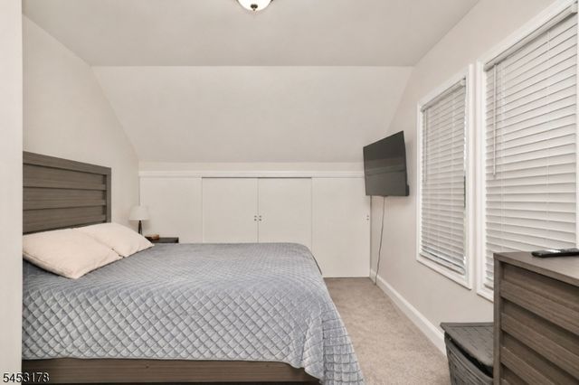 105 Main St, Linden City, NJ 07036