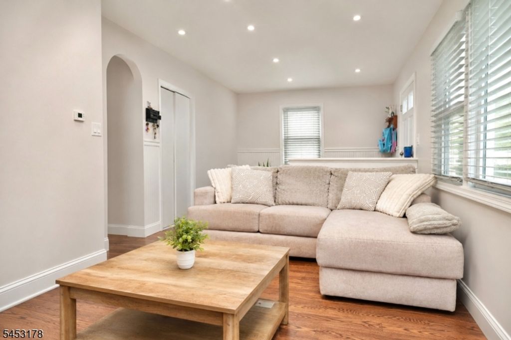 105 Main St, Linden City, NJ 07036 — photo 4