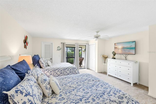 3670 GLENEAGLE DRIVE 8A, Sarasota, FL 34238