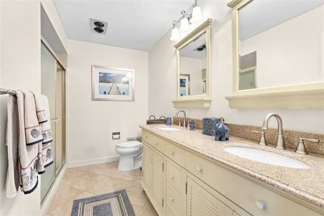 3670 GLENEAGLE DRIVE 8A, Sarasota, FL 34238
