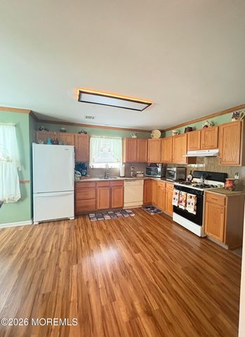 3598 Vicari Avenue, Toms River, NJ 08755