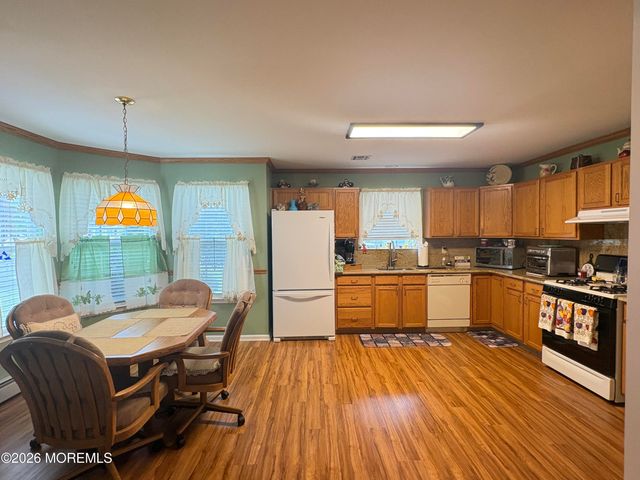 3598 Vicari Avenue, Toms River, NJ 08755