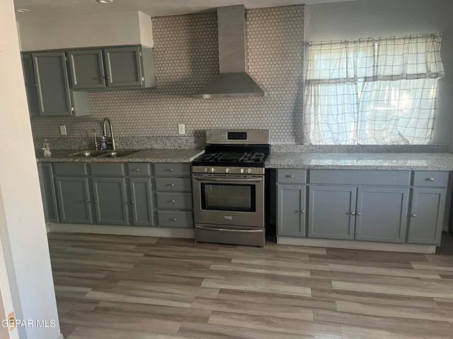 11429 JENNY Road, Socorro, TX 79927