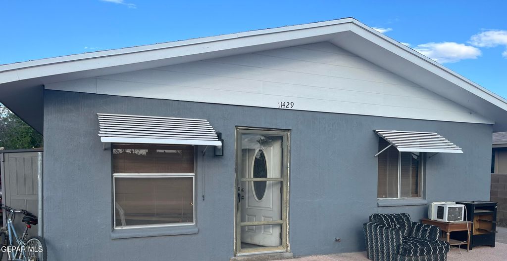 11429 JENNY Road, Socorro, TX 79927