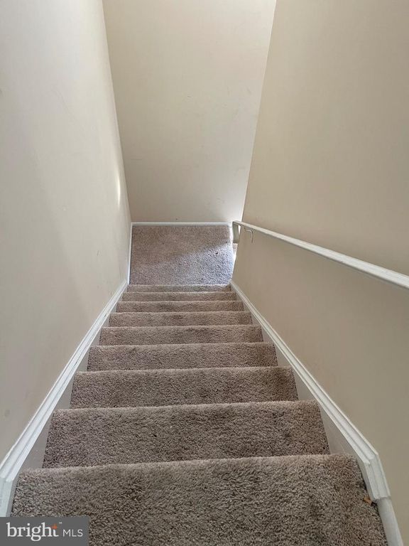 Image 11 of property listing at 15837 MILLBROOK LN #123, Laurel, MD 20707