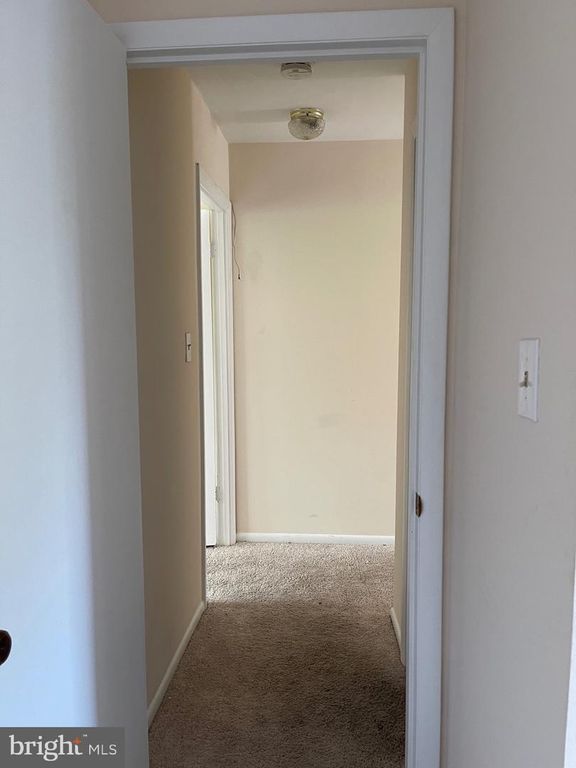 Image 12 of property listing at 15837 MILLBROOK LN #123, Laurel, MD 20707