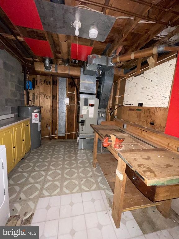 Image 18 of property listing at 15837 MILLBROOK LN #123, Laurel, MD 20707