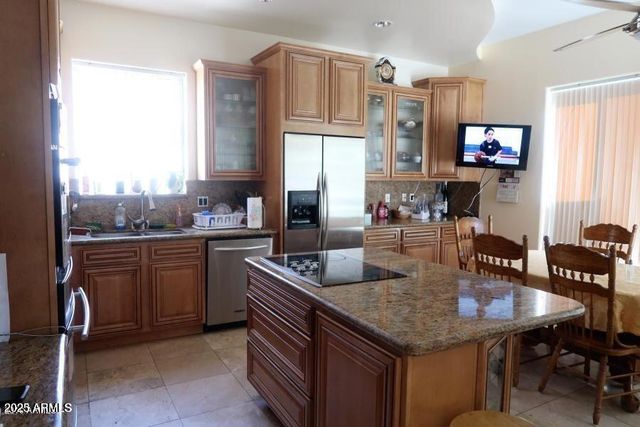 6823 N 14TH Street, Phoenix, AZ 85014