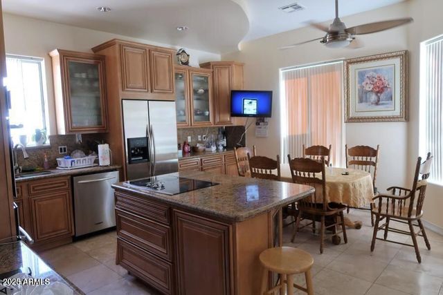 6823 N 14TH Street, Phoenix, AZ 85014