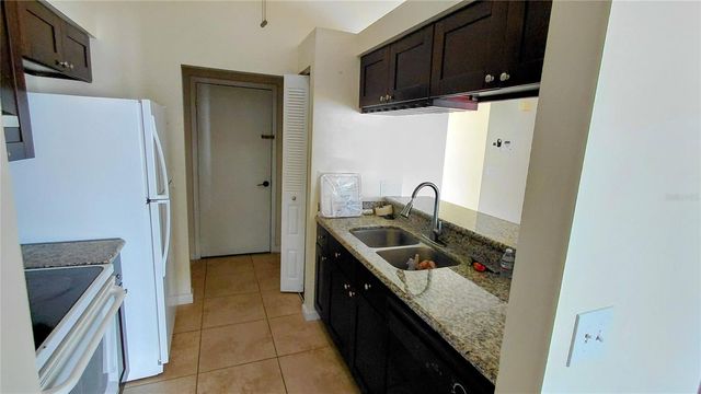 9010 DACENA VILLA PLACE, Tampa, FL 33635