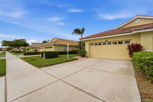 206 VISTA DEL LAGO WAY, Venice, FL 34292