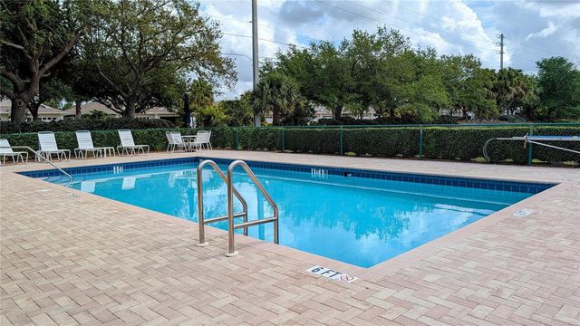 206 VISTA DEL LAGO WAY, Venice, FL 34292