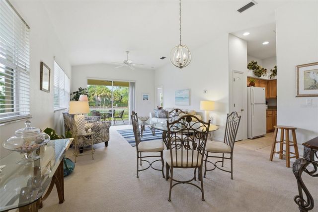 206 VISTA DEL LAGO WAY, Venice, FL 34292