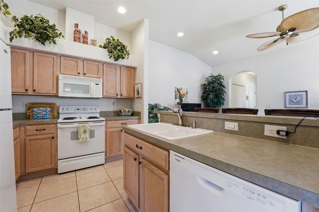 206 VISTA DEL LAGO WAY, Venice, FL 34292