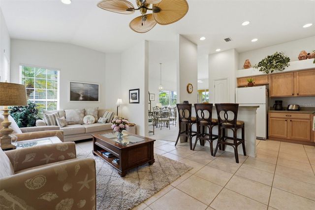 206 VISTA DEL LAGO WAY, Venice, FL 34292